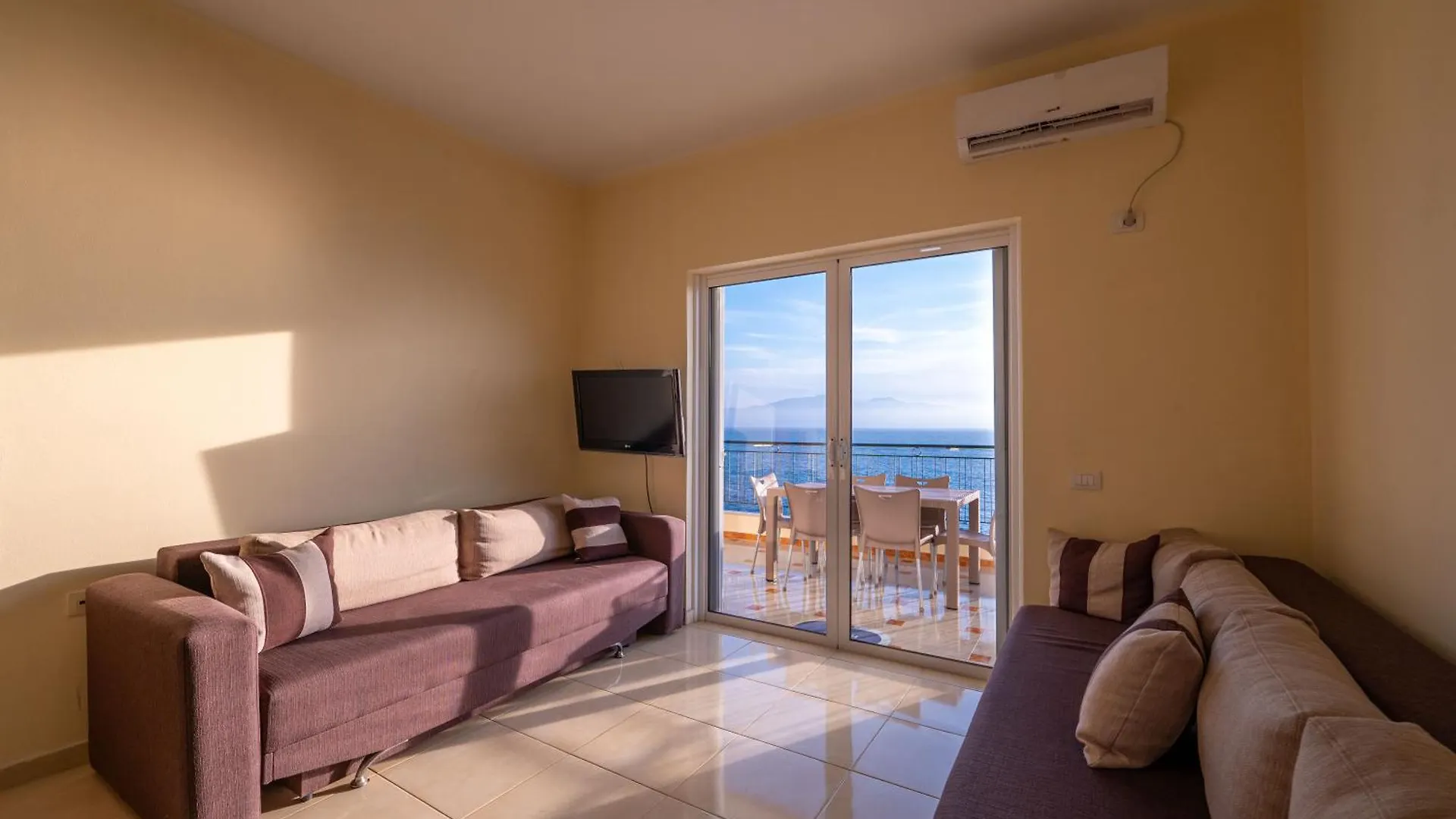 Starlight Apartments 1 Saranda