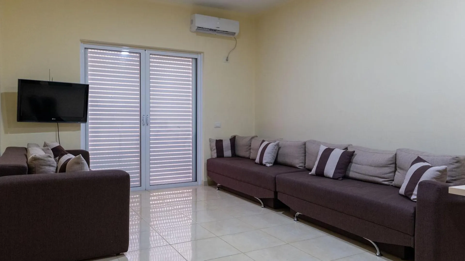 Starlight Apartments 1 Saranda