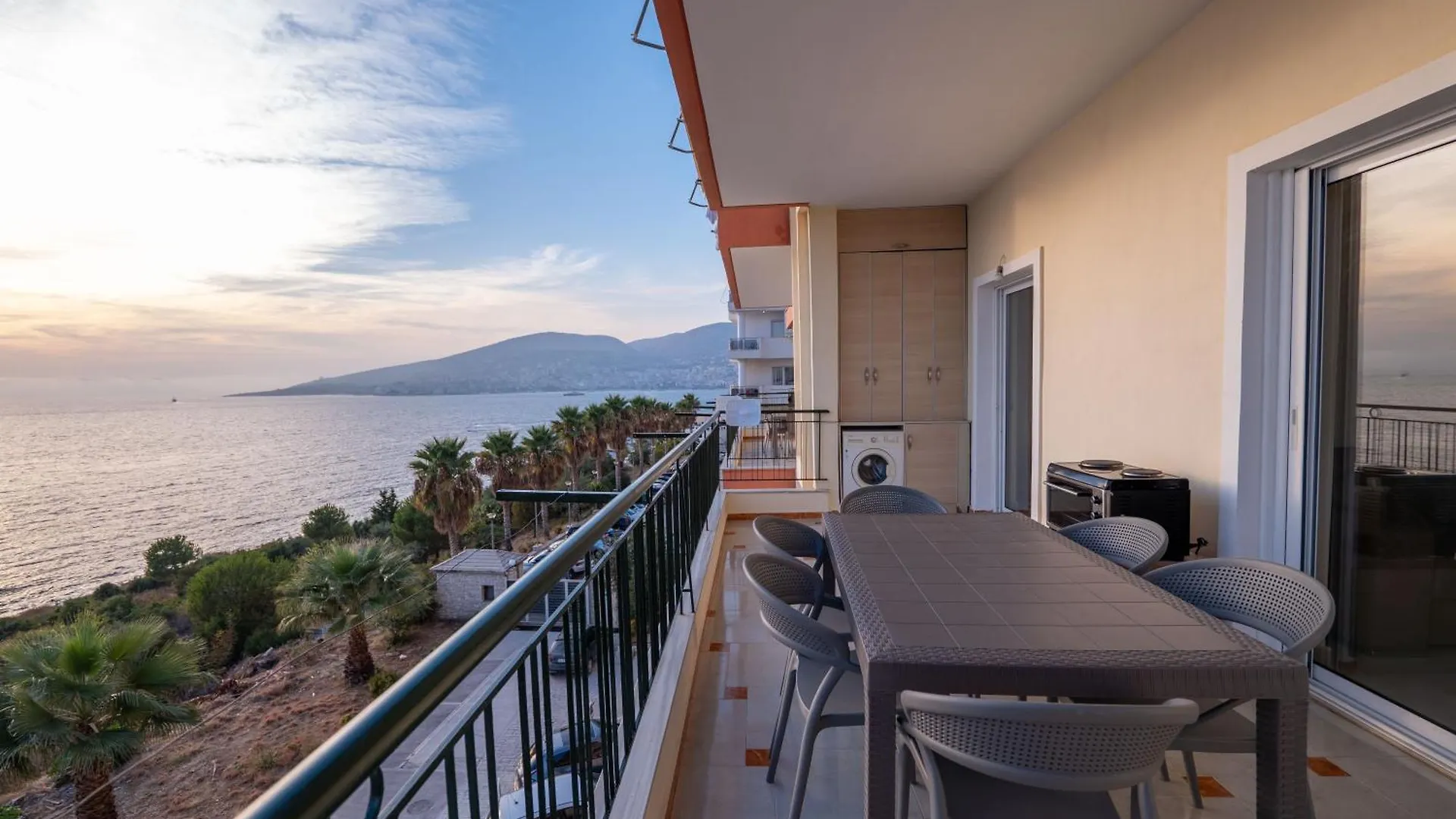 Starlight Apartments 1 Saranda