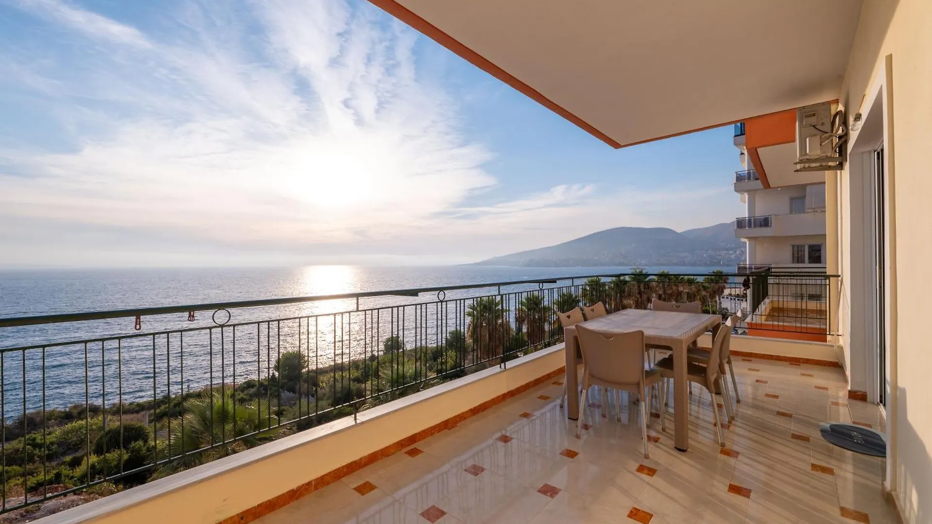 Starlight Apartments 1 Saranda